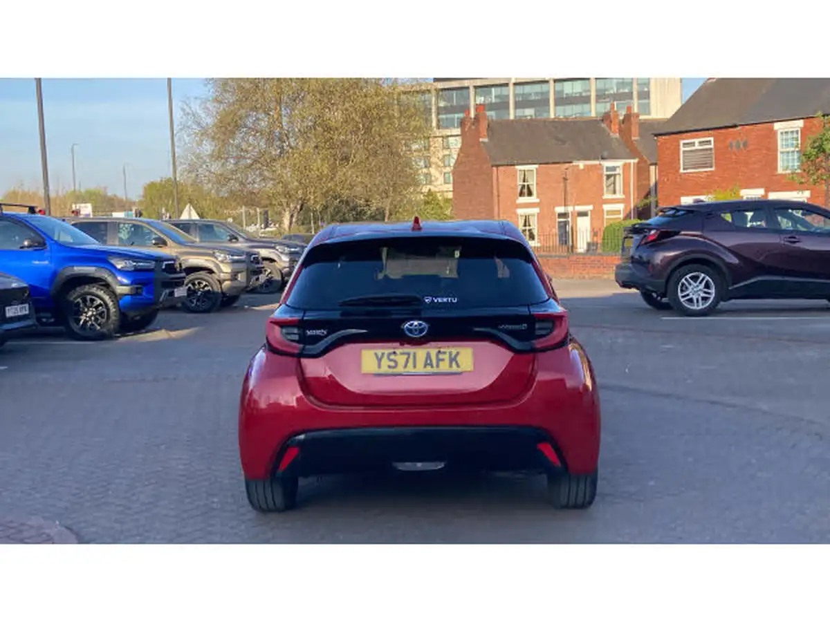 2021-toyota-yaris-15-vvt-i-excel-big-18