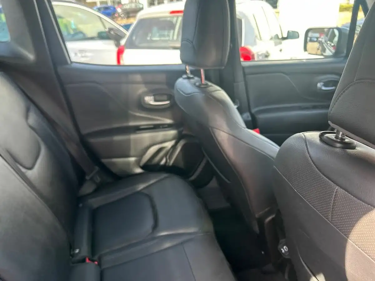 2021-jeep-renegade-13-gse-limited-phev-big-36