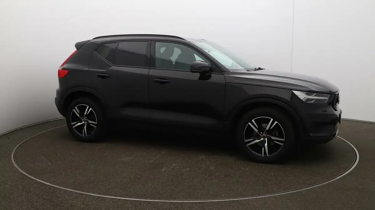 2022-volvo-xc40-15-t3-r-design-auto-big-36