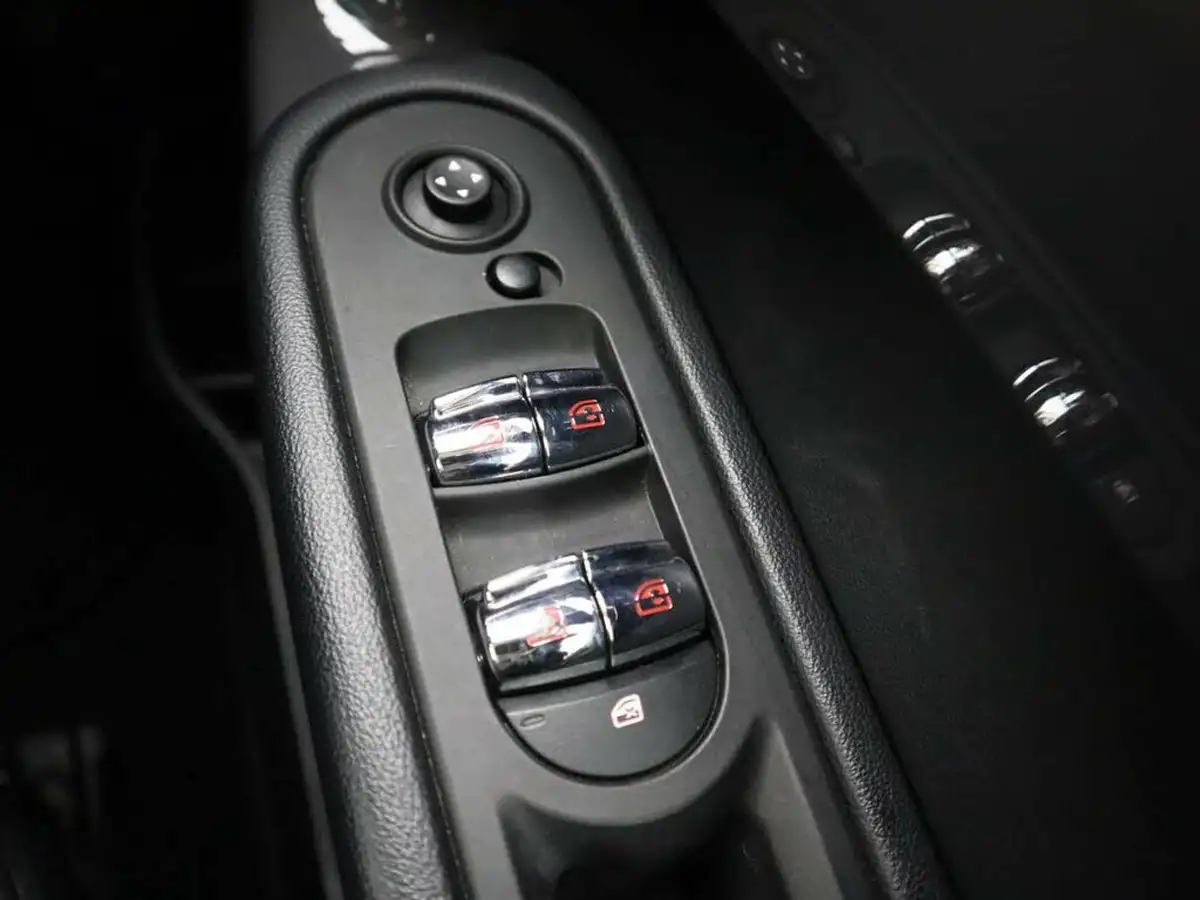 2018-mini-countryman-20-cooper-s-classic-ss-big-26