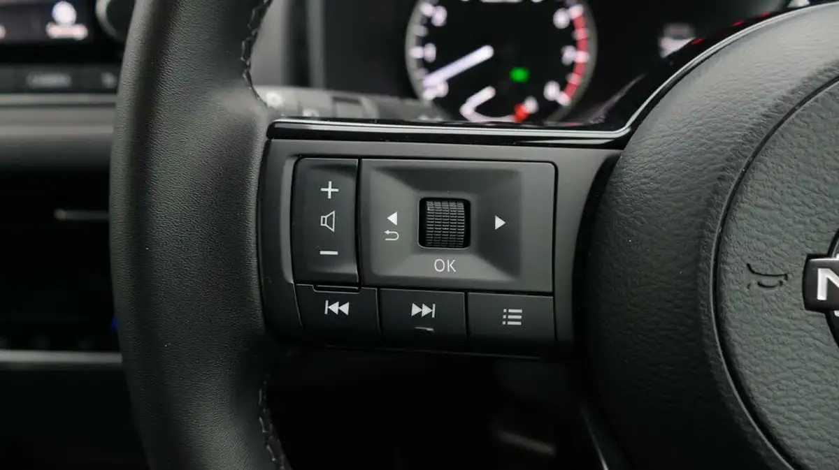 2023-nissan-qashqai-13-dig-t-acenta-premium-140ps-big-22