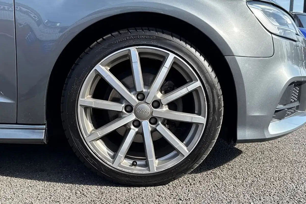2019-audi-a3-15-35-tfsi-black-edition-sportback-5d-s-tronic-big-9