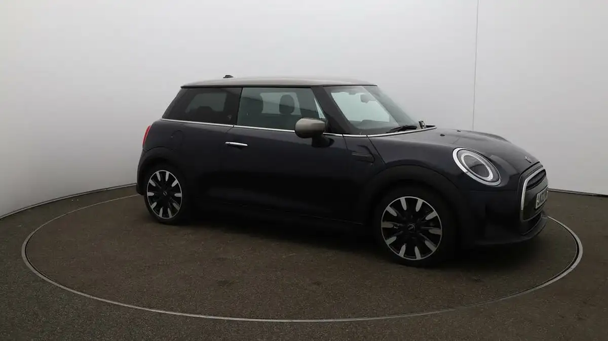2022-mini-cooper-15-cooper-exclusive-hatchback-3d-big-36