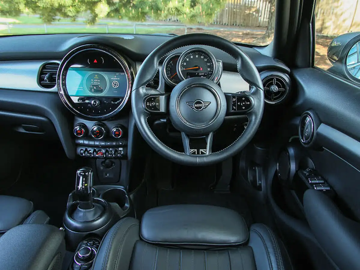 2023-mini-cooper-15-cooper-exclusive-premium-auto-hatchback-5d-auto-big-4