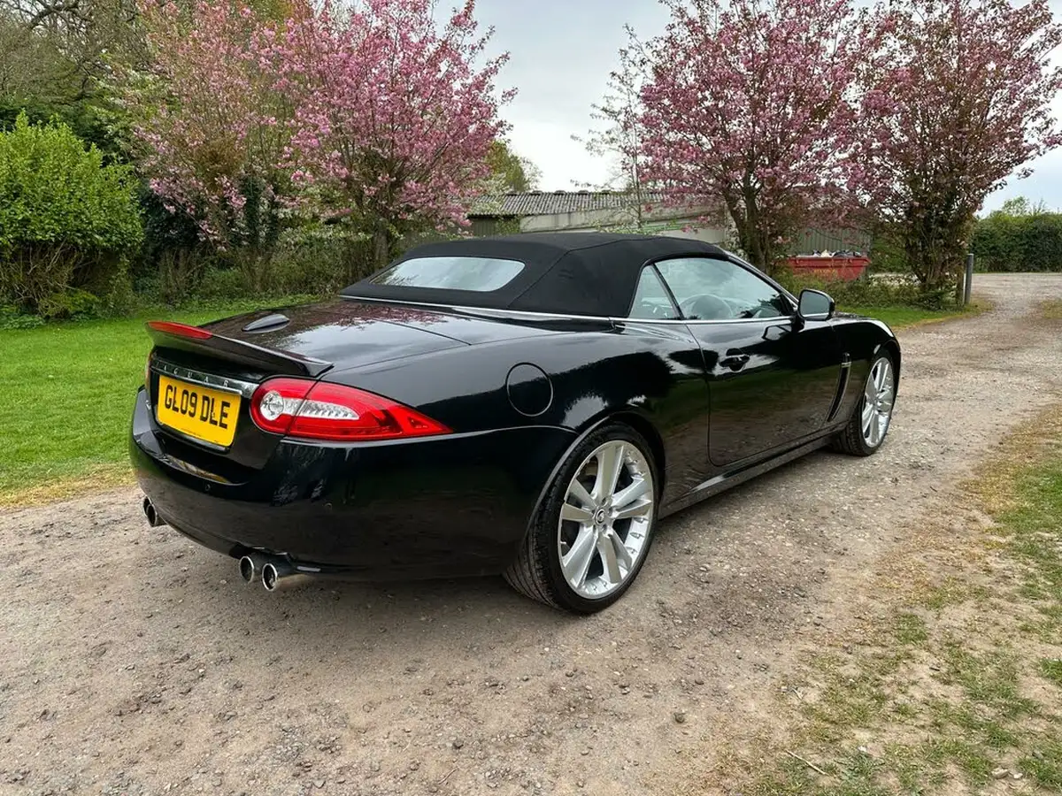 2009-jaguar-xkr-50-convertible-big-2