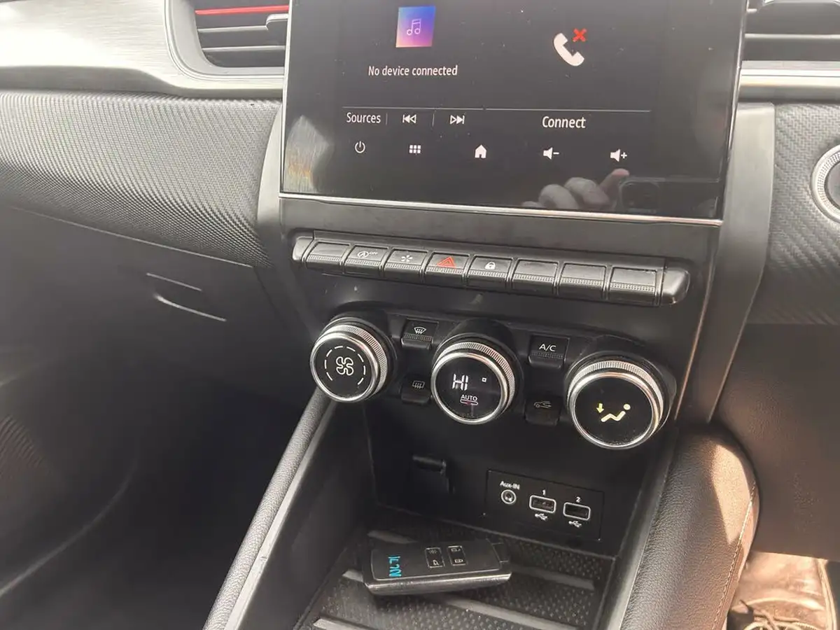 2021-renault-captur-13-tce-rs-line-edc-auto-big-40