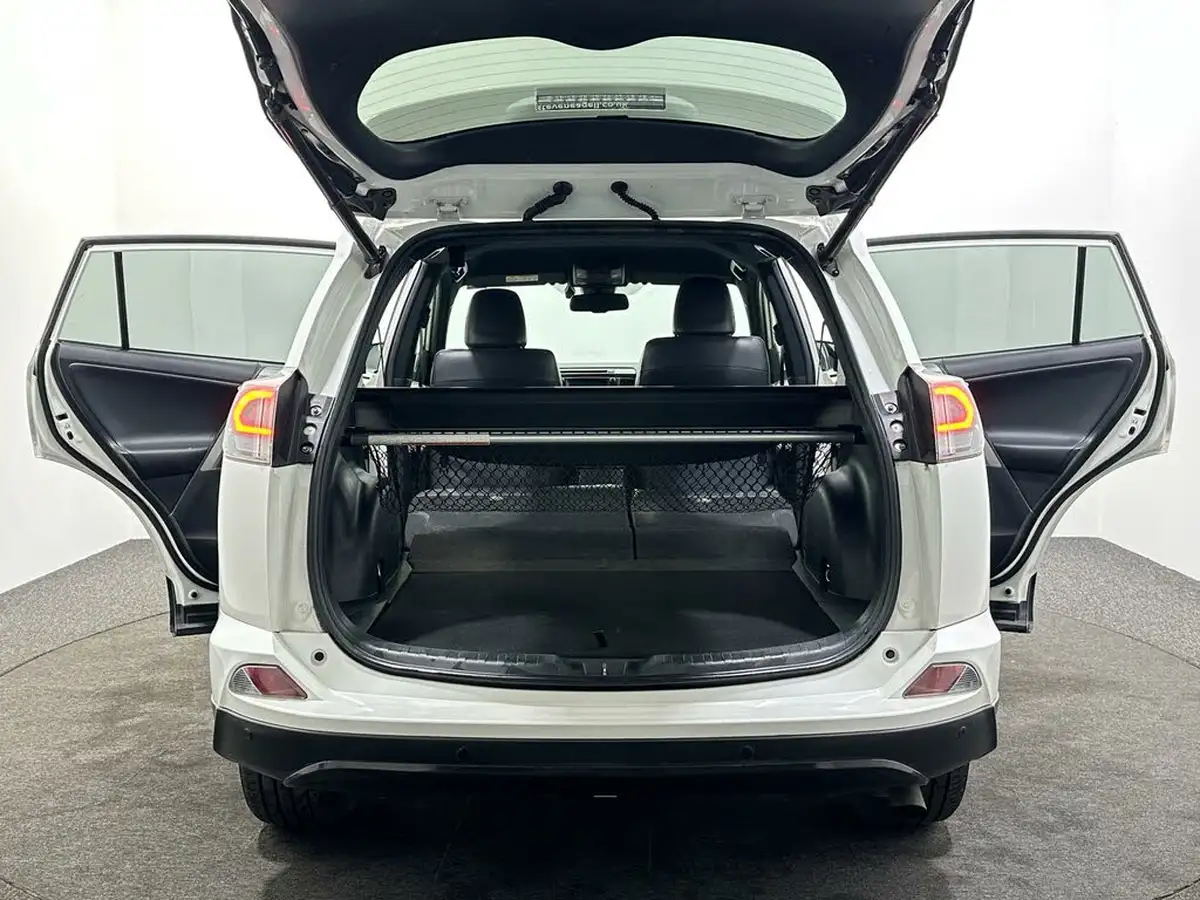 2018-toyota-rav4-20d-4d-excel-tss-navi-big-44