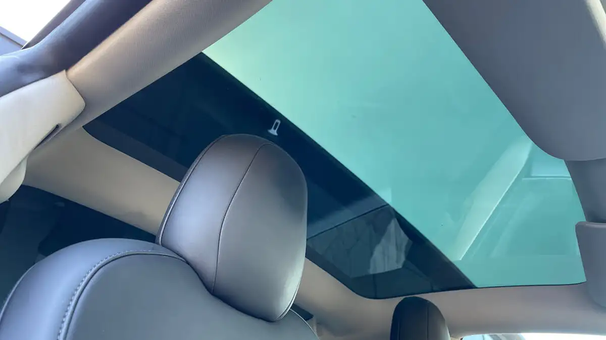 2021-tesla-model-3-e-long-range-awd-big-24