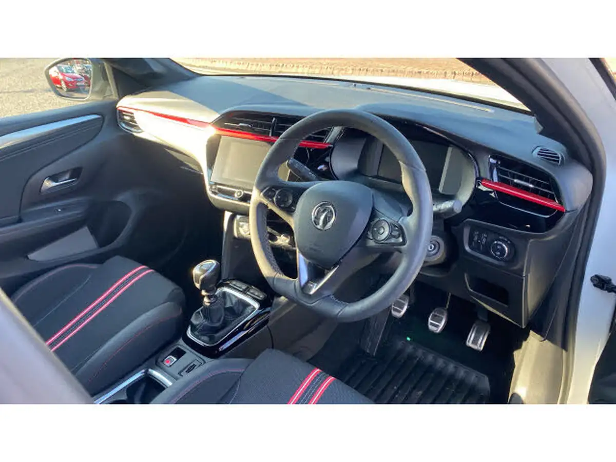 2022-vauxhall-corsa-12-turbo-gs-line-100ps-big-10