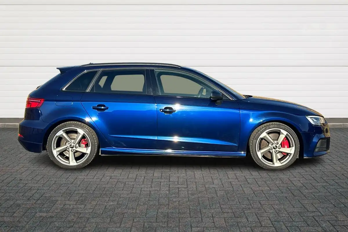 2018-audi-s3-20-tfsi-quattro-black-edition-sportback-5d-s-tronic-big-14