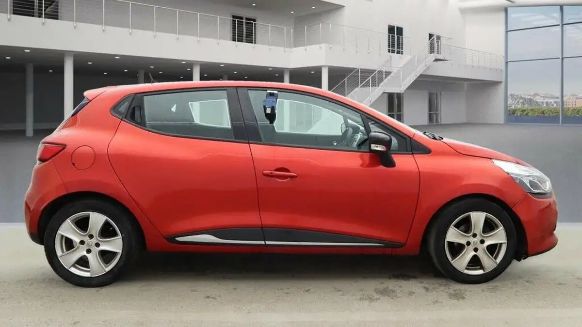 2016-renault-clio-12-dynamique-nav-16v-big-4