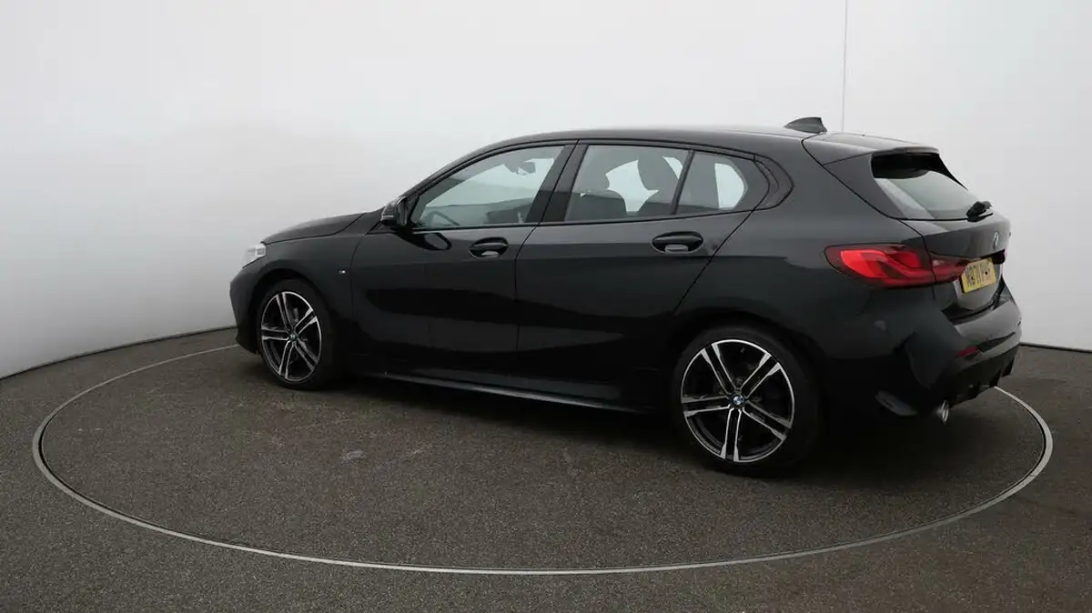 2022-bmw-1-series-15-118i-m-sport-lcp-dct-big-27