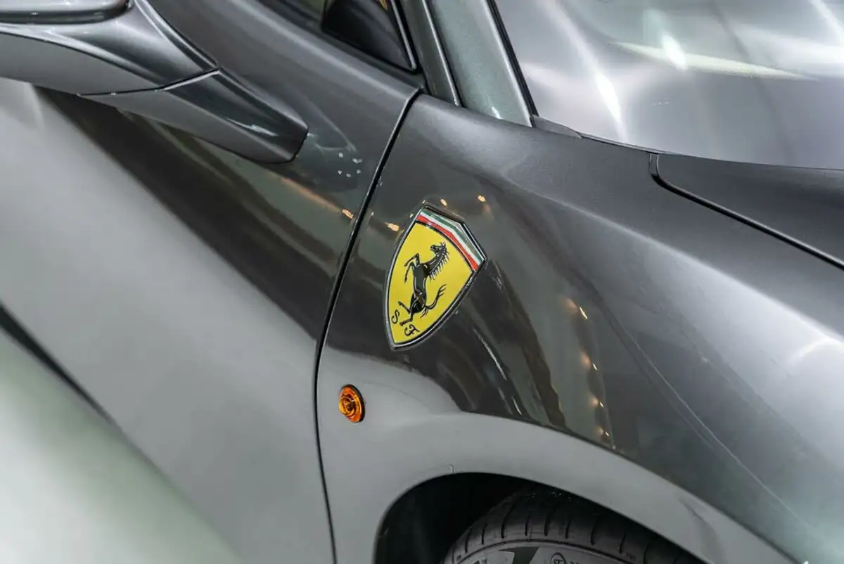 2018-ferrari-488-39-488-gtb-big-26