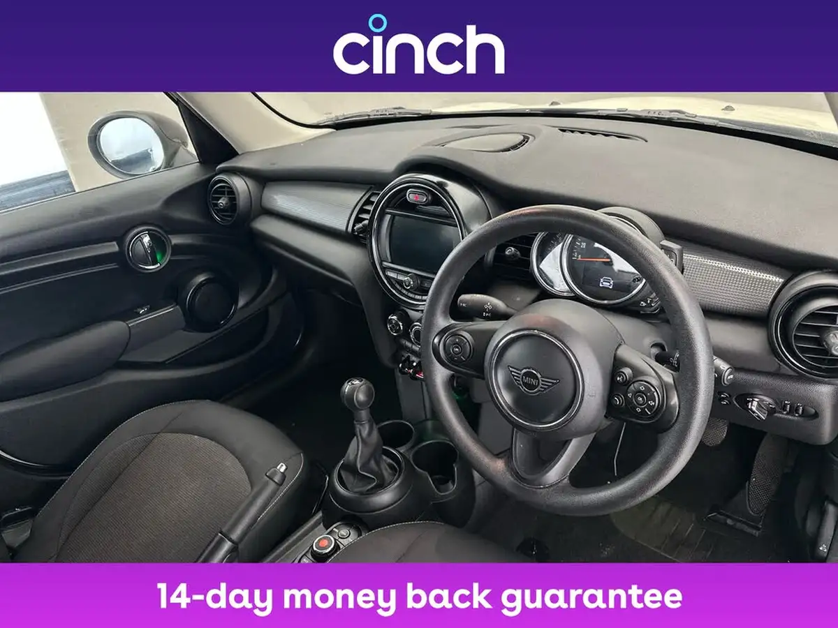 2019-mini-cooper-15-cooper-classic-hatchback-5d-big-8