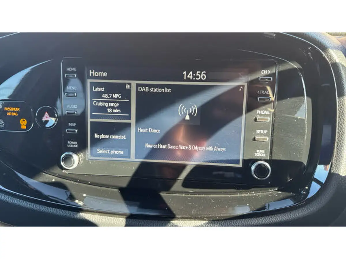 2023-toyota-aygo-x-10-vvt-i-edge-big-11