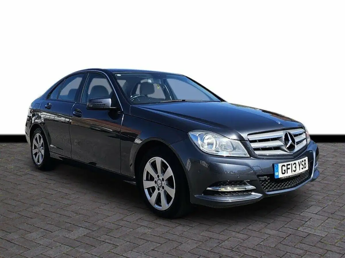 2013-mercedes-benz-c-class-21cdi-c220-cdi-executive-se-170bhp-saloon-4d-7g-tronic-plus-big-0