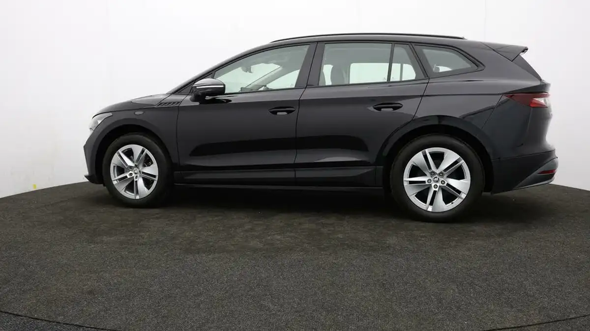 2023-skoda-enyaq-e-60-big-62
