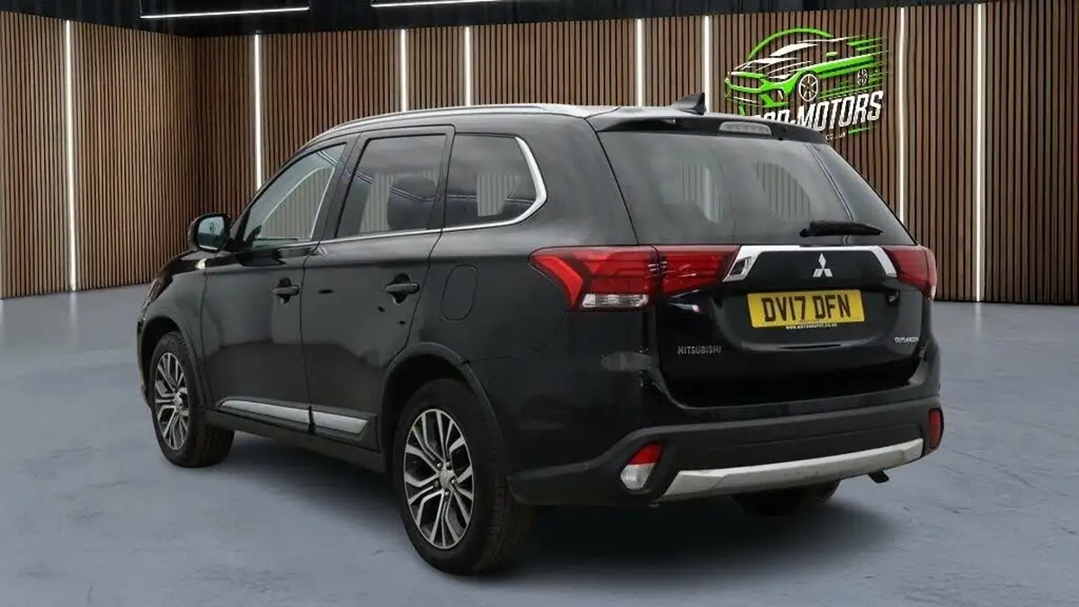 2017-mitsubishi-outlander-22di-d-3-big-5