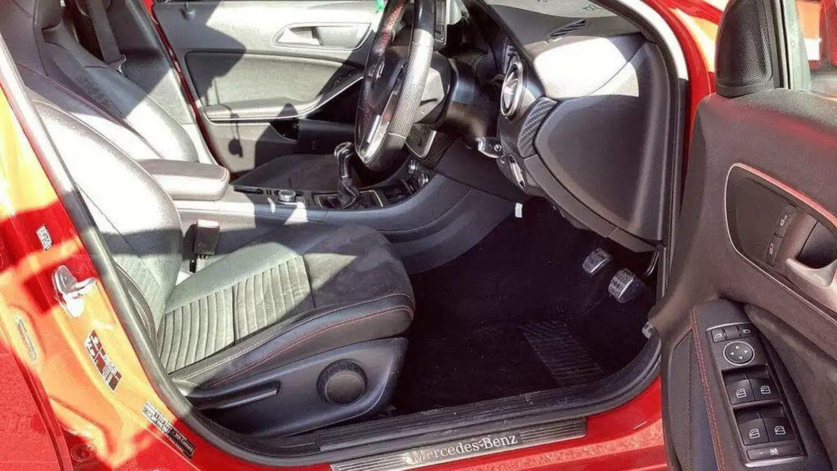 2015-mercedes-benz-a-class-15cdi-a180-amg-sport-big-5