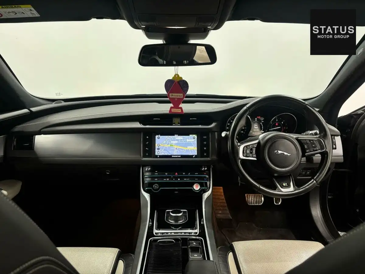 2017-jaguar-xf-20td-r-sport-180ps-saloon-4d-1999cc-auto-big-19