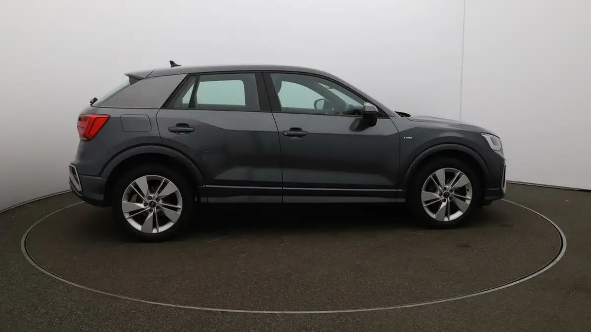 2023-audi-q2-15-35-tfsi-s-line-tronic-big-8