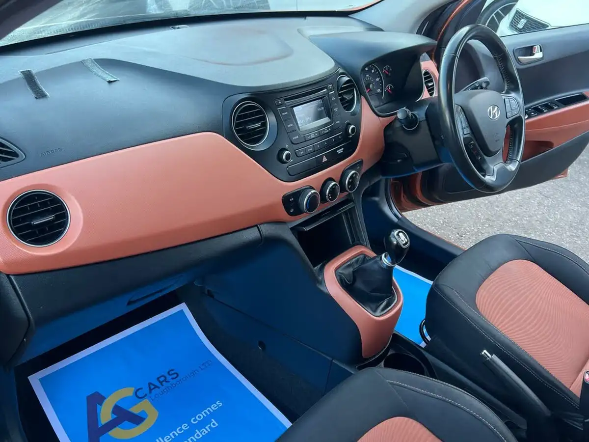 2014-hyundai-i10-10-premium-big-32