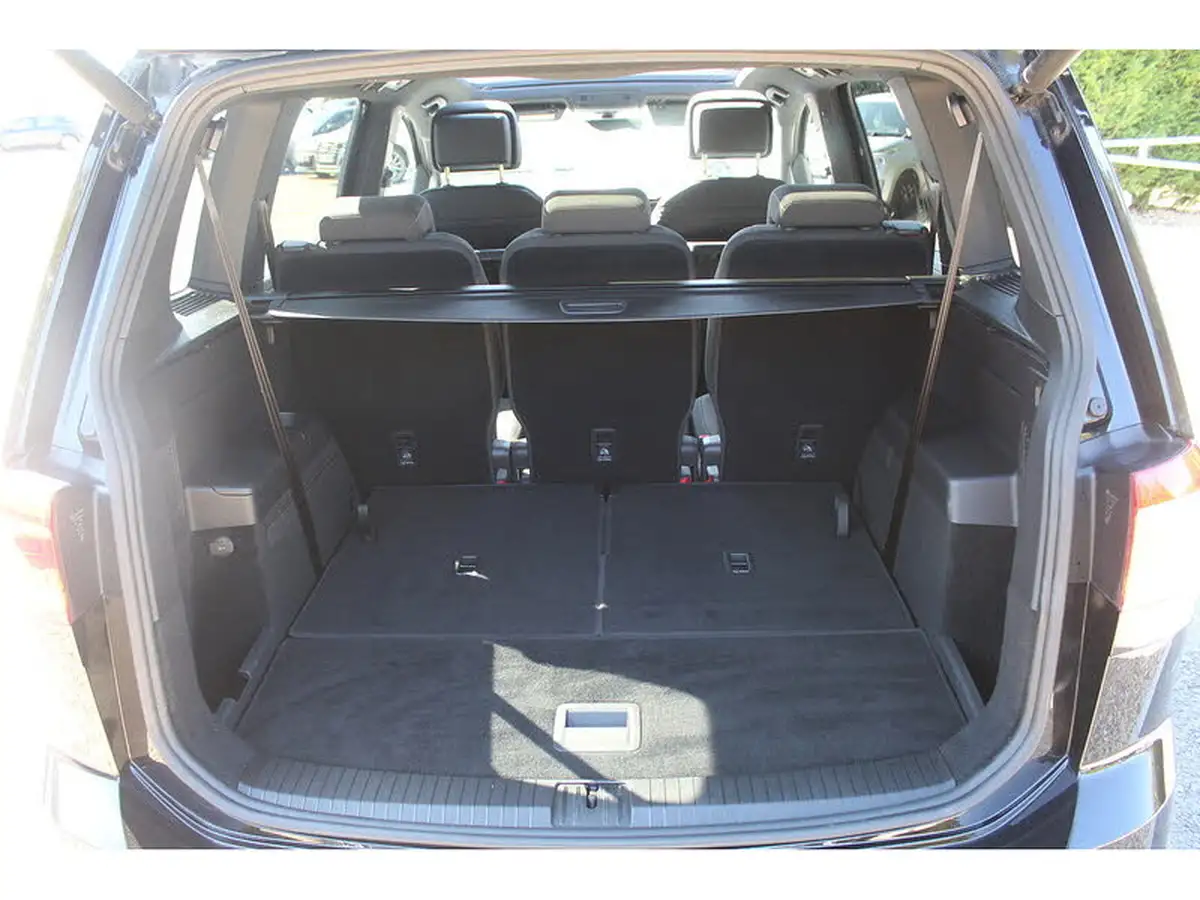 2018-volkswagen-touran-20tdi-r-line-150ps-big-28