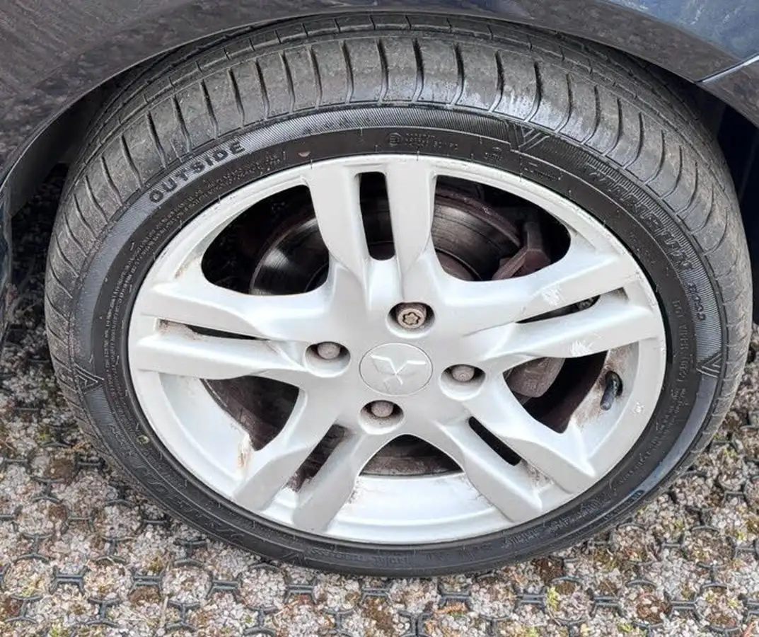2011-mitsubishi-colt-13-juro-5d-big-36