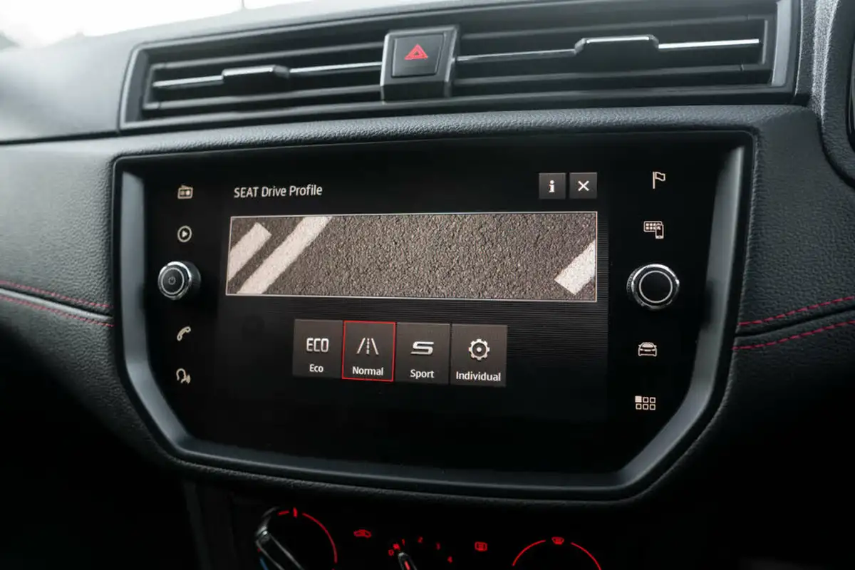 2020-seat-ibiza-10-tsi-fr-115ps-big-29