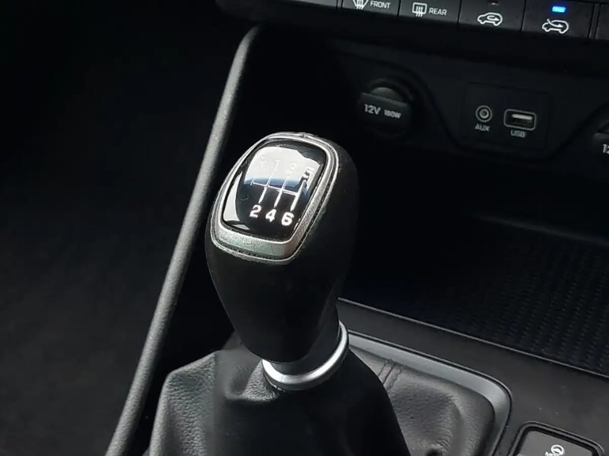 2019-hyundai-tucson-16-gdi-se-nav-big-18