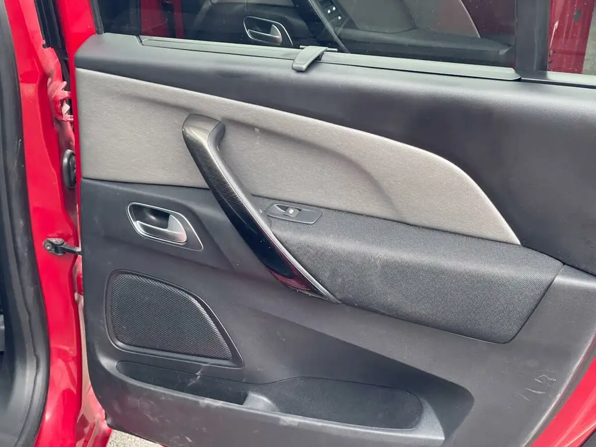 2017-citroen-grand-c4-picasso-16bluehdi-flair-big-53