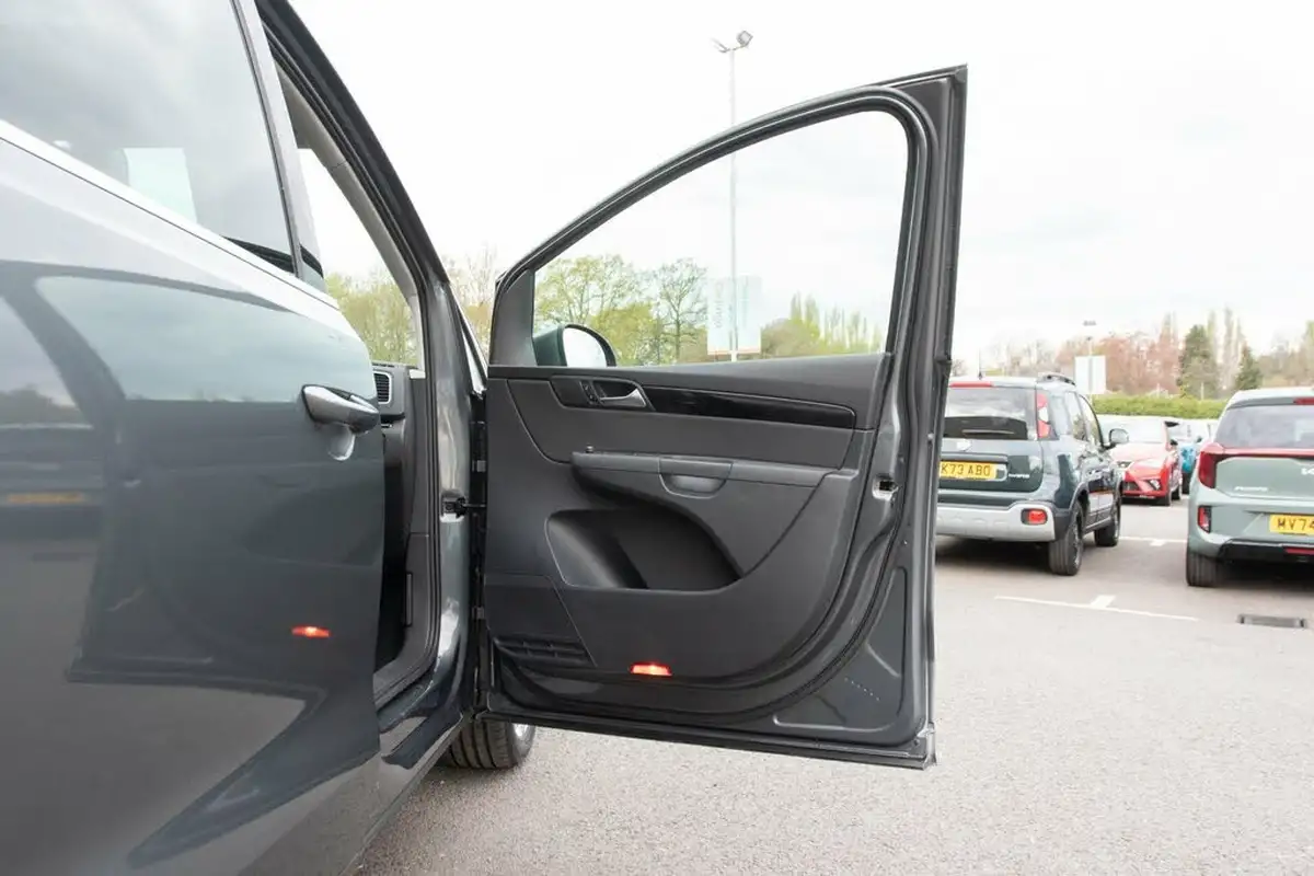 2020-volkswagen-sharan-20tdi-sel-150ps-dsg-big-13