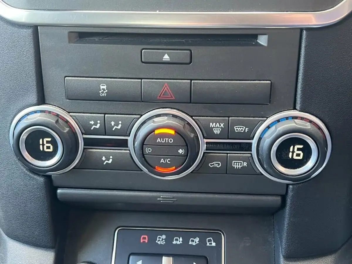 2014-land-rover-discovery-4-30td-gs-auto-big-31
