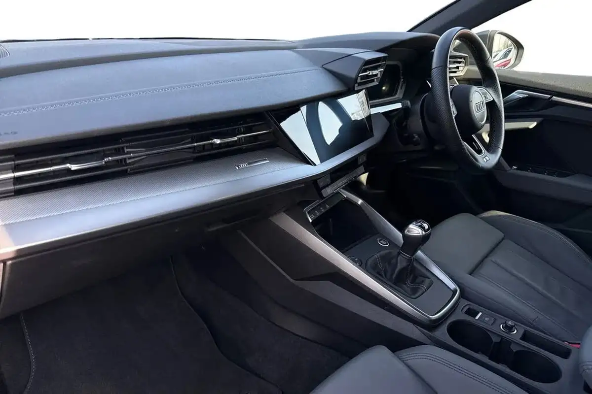 2023-audi-a3-10-30-tfsi-s-line-sportback-5d-big-7