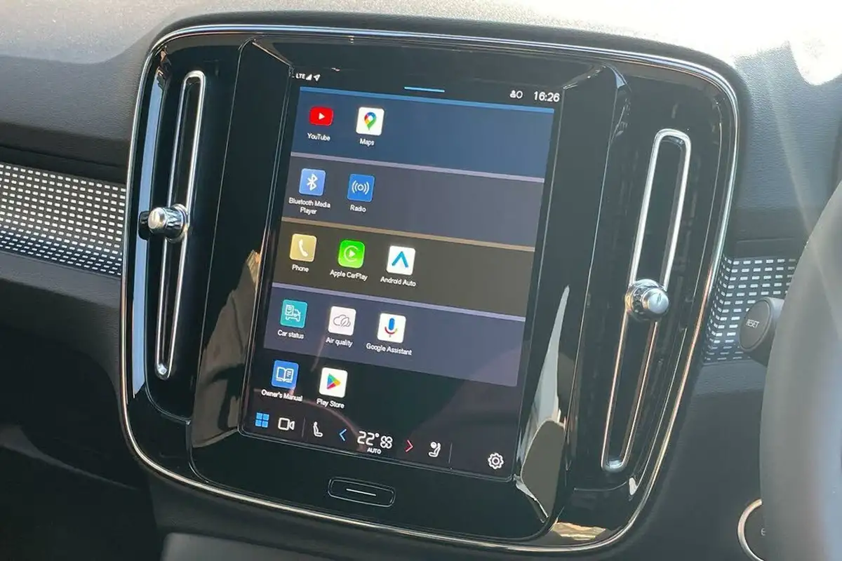 2024-volvo-xc40-20-b3-plus-big-38