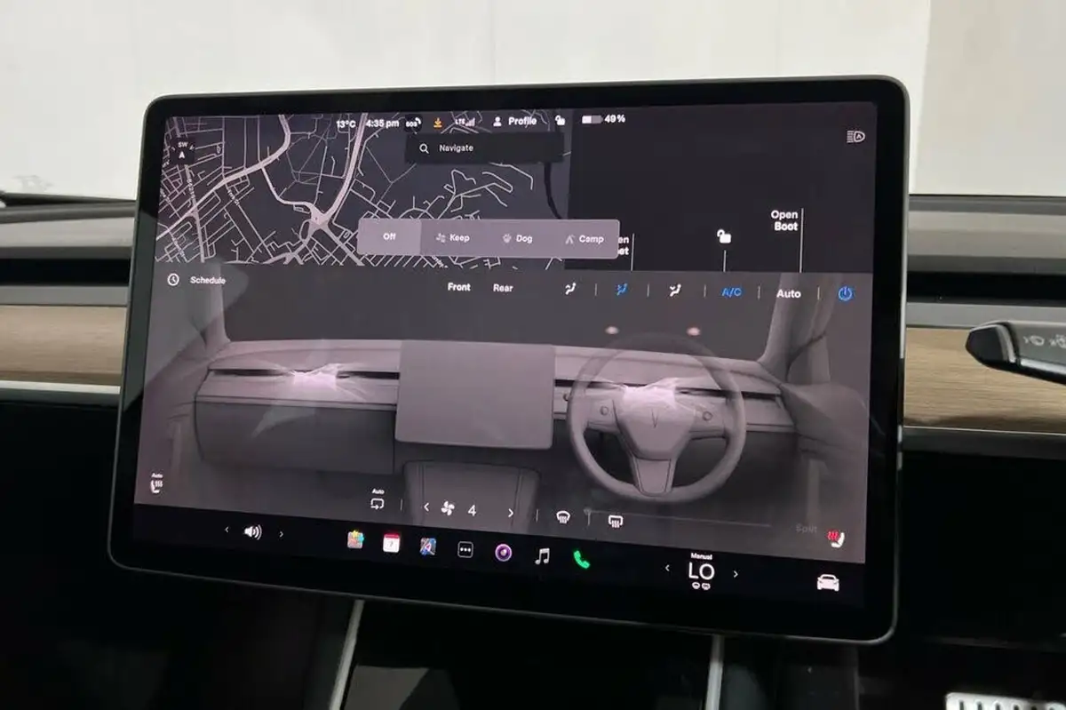 2020-tesla-model-3-e-performance-big-15