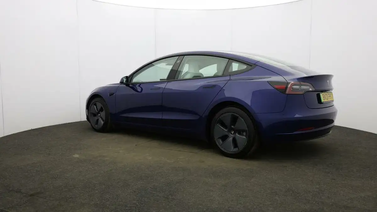 2021-tesla-model-3-e-long-range-4x4-big-57