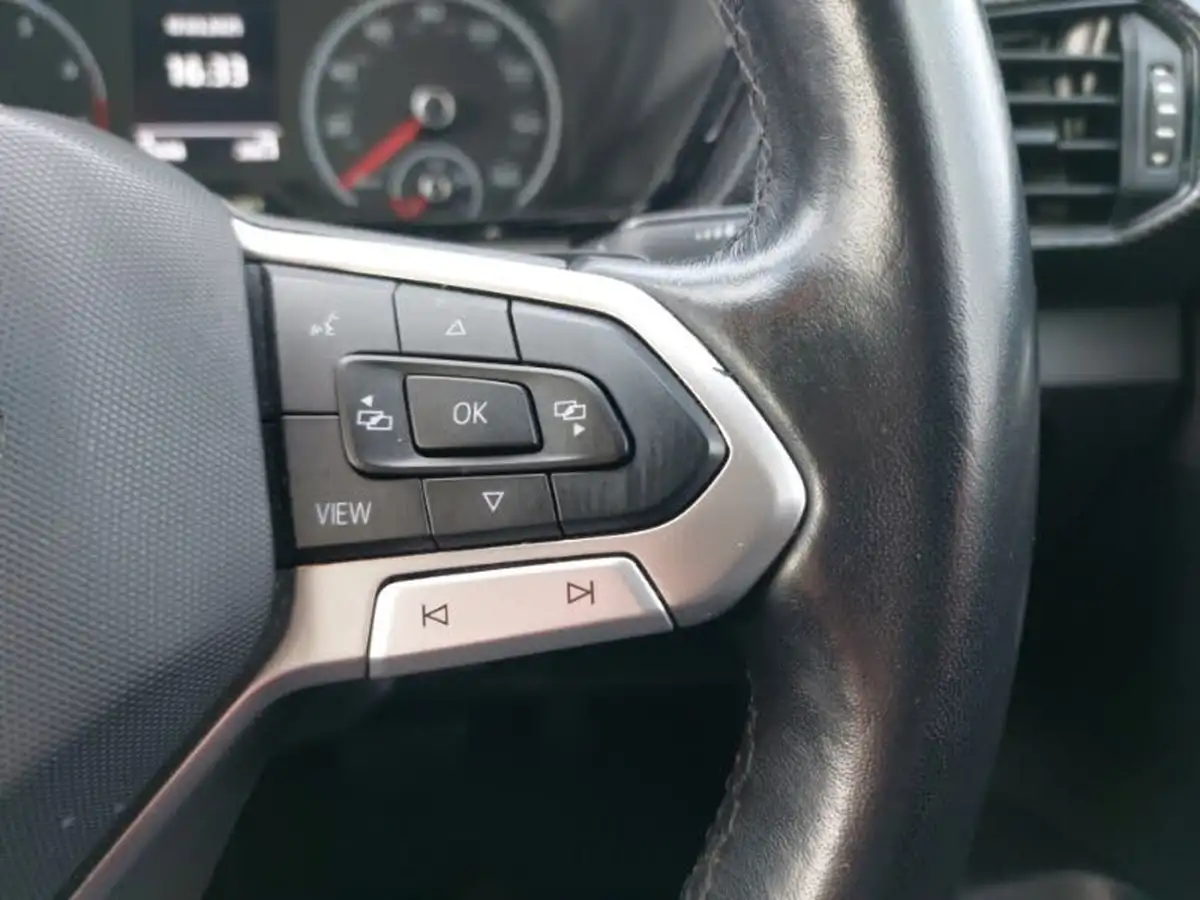 2021-volkswagen-t-cross-big-15