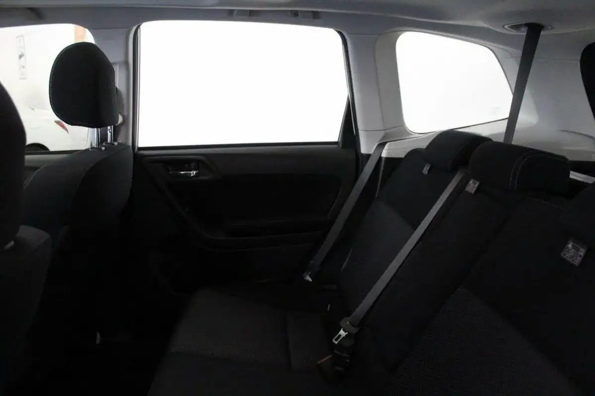 2014-subaru-forester-20-xe-premium-lineartronic-big-42