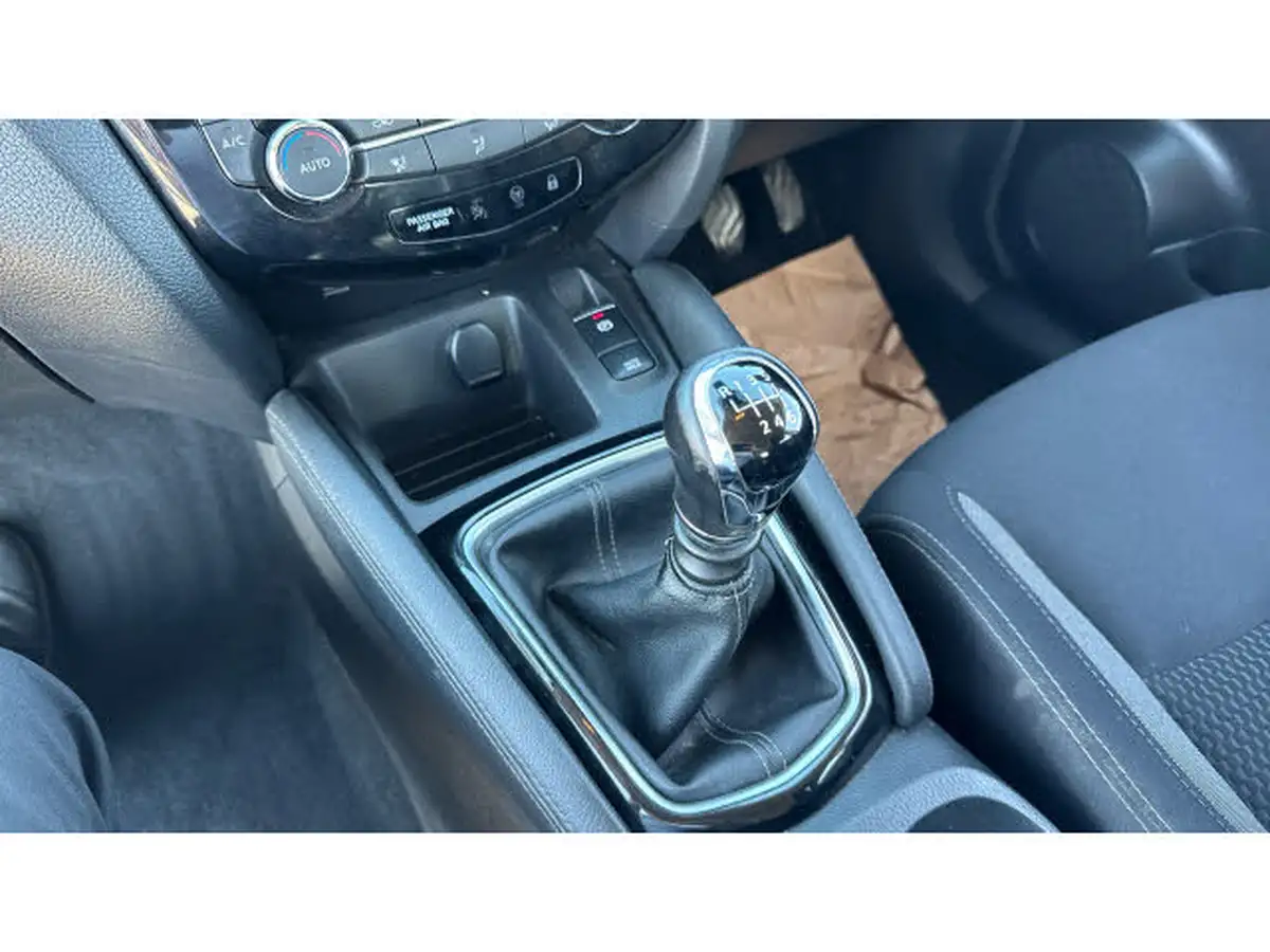 2020-nissan-qashqai-13-dig-t-acenta-premium-140ps-big-12