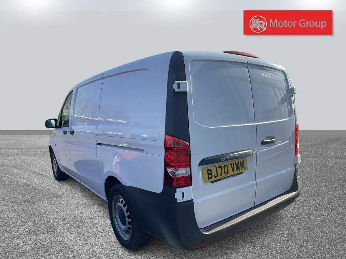 2020-mercedes-benz-vito-e-pure-l2-big-13