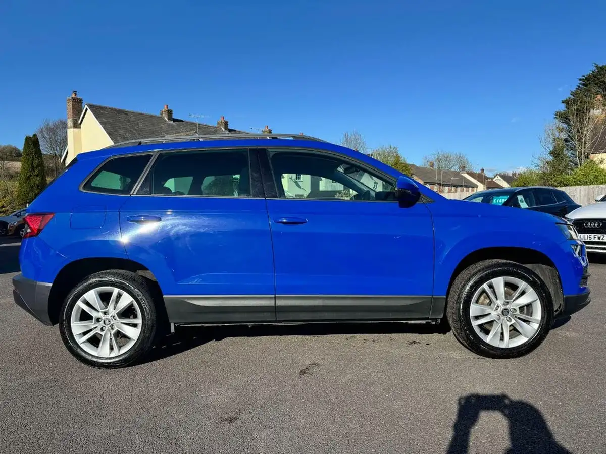 2018-skoda-karoq-10-tsi-se-technology-ss-big-2