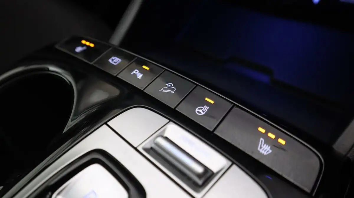 2022-hyundai-tucson-16-t-gdi-premium-230ps-hybrid-auto-big-21