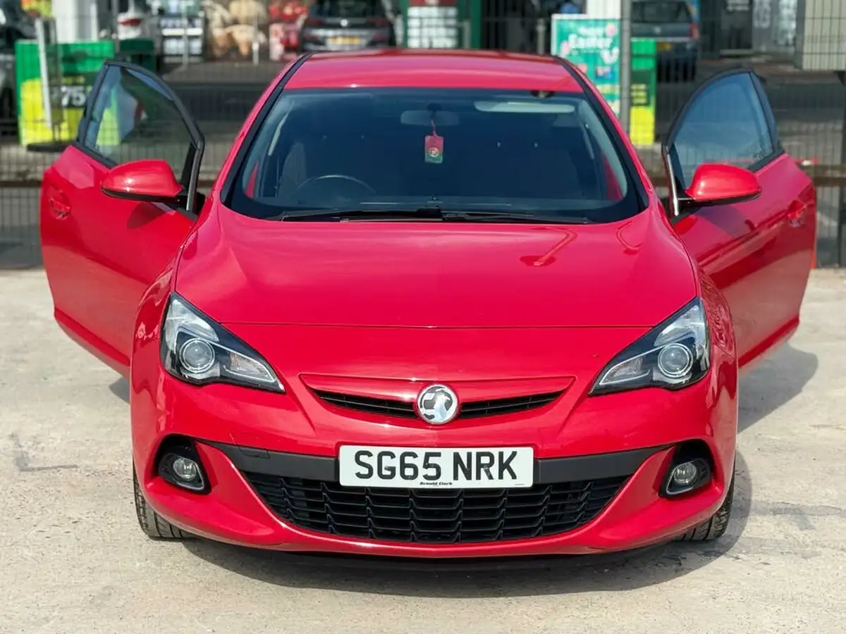 2015-vauxhall-gtc-20cdti-limited-edition-16v-ss-big-7