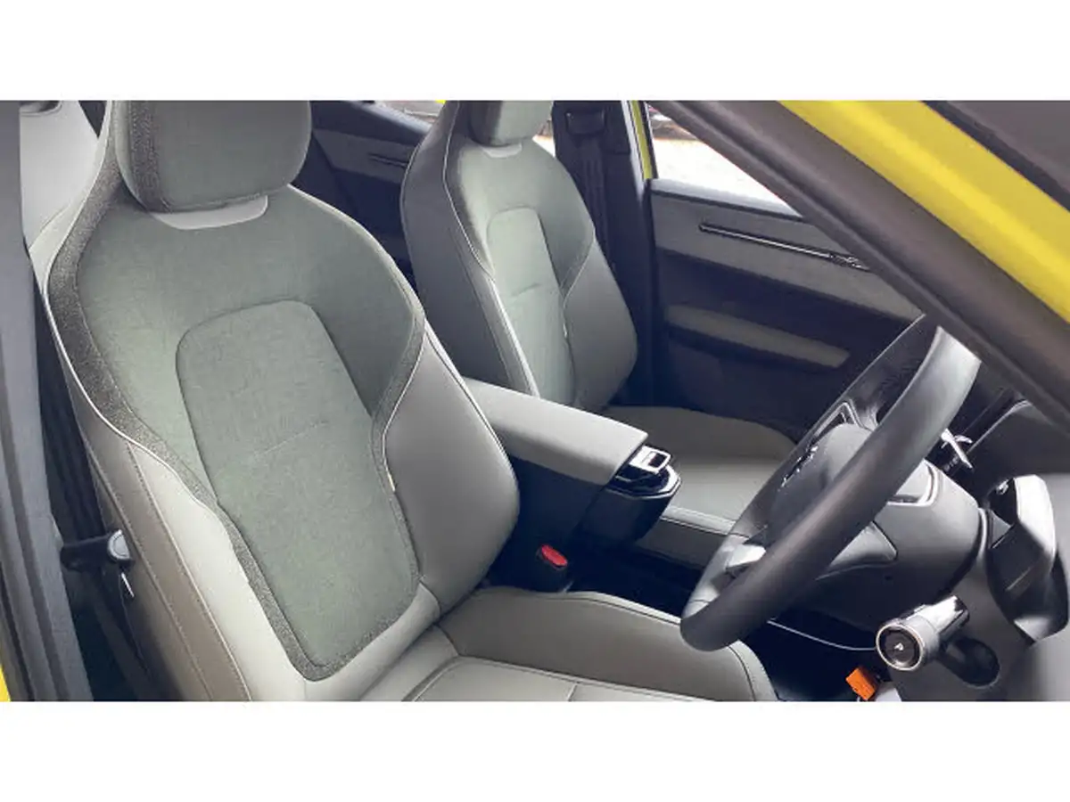 2024-volvo-ex30-e-twin-plus-big-8