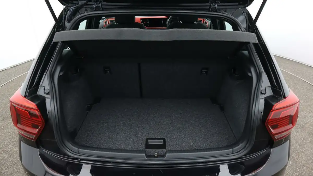 2021-volkswagen-polo-20-tsi-gti-big-17