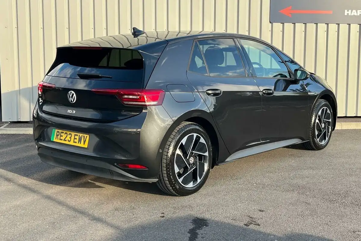 2022-volkswagen-id3-e-family-204ps-performance-big-6