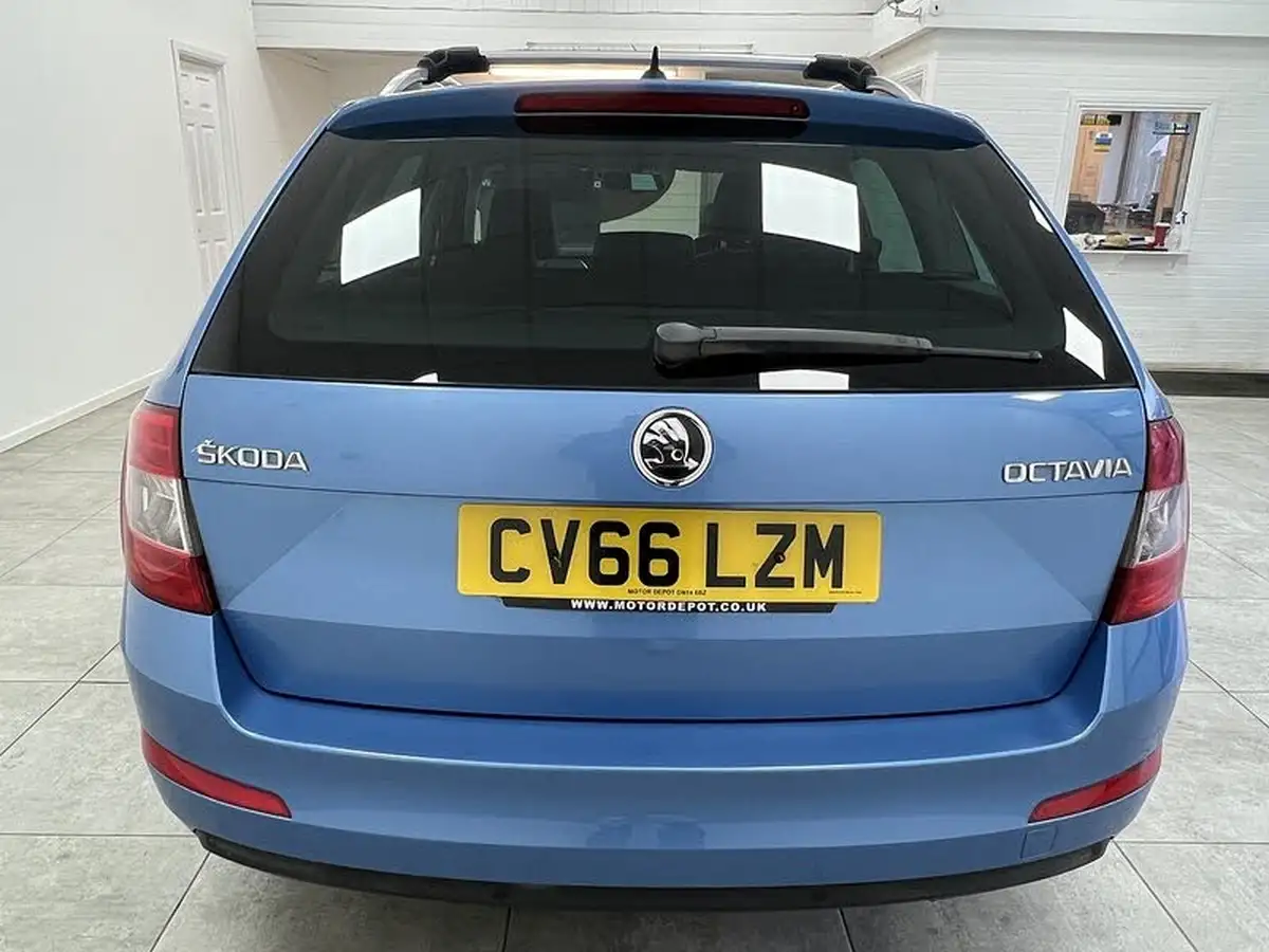 2016-skoda-octavia-16tdi-se-l-estate-dsg-big-3