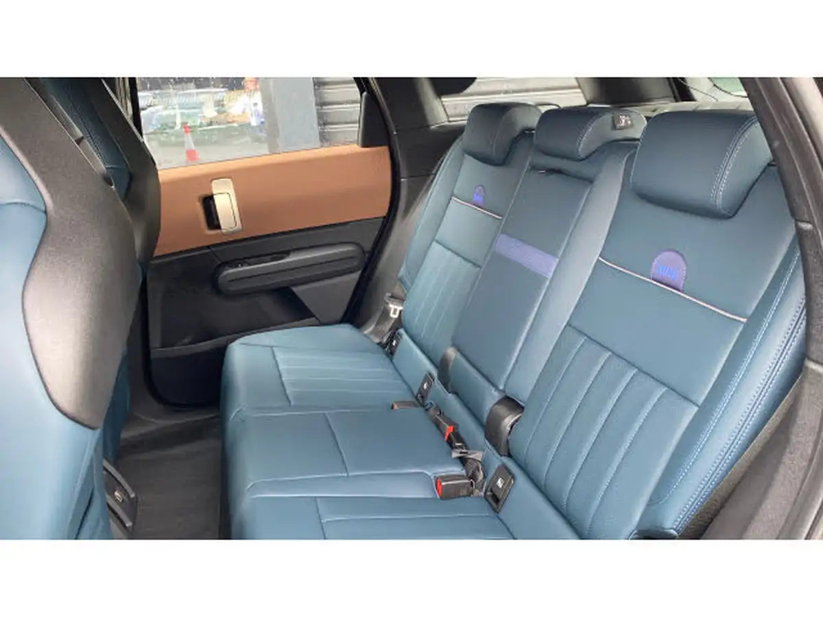 2024-mini-countryman-e-cooper-e-exclusive-big-11