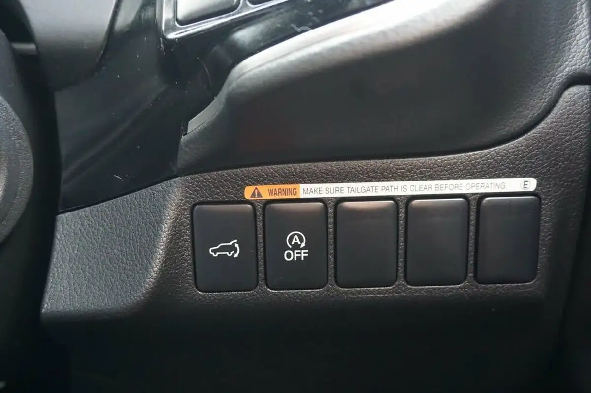 2020-mitsubishi-outlander-20-exceed-big-22